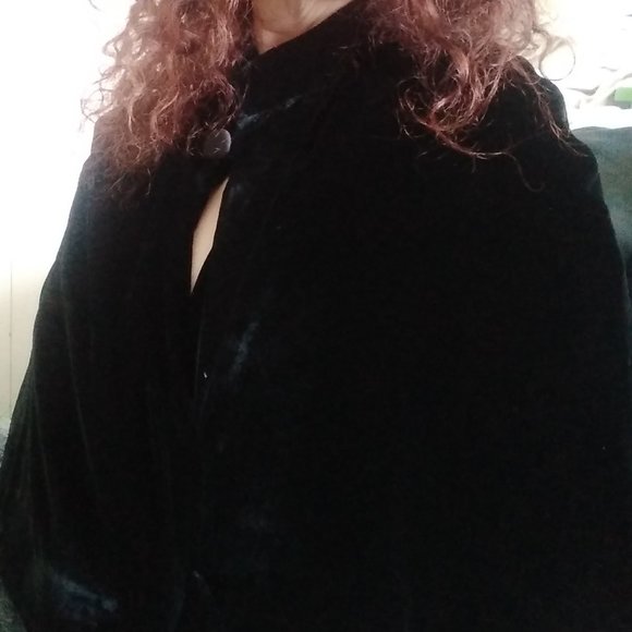 Vintage White House Black Market black velvet capelet with Debette Cloche Hat - Picture 2 of 12